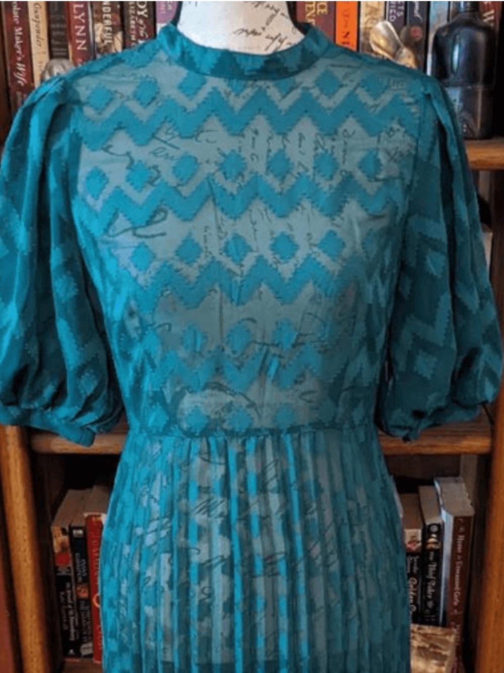 Size 10  ASOS DESIGN high neck pleated chevron dobby midi dress - Picture 2 of 13